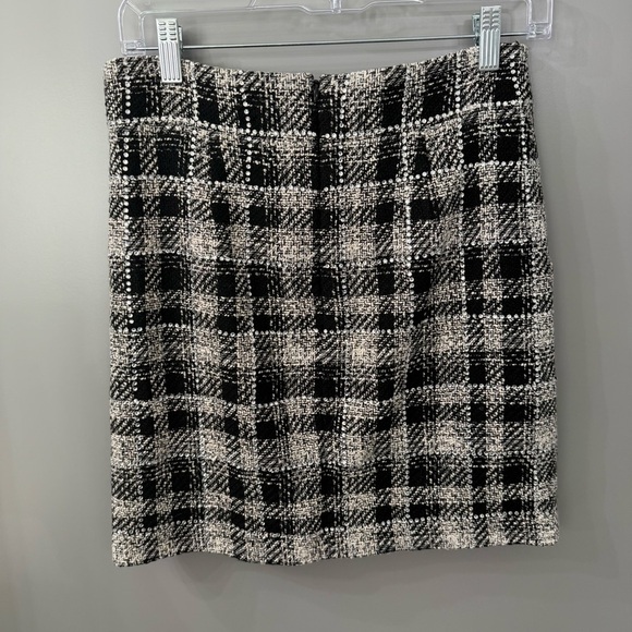 NWOT Veronica Beard Tweed Skirt Arezzo Crystal-embellished Mini
Skirt Size 4 - Picture 6 of 8